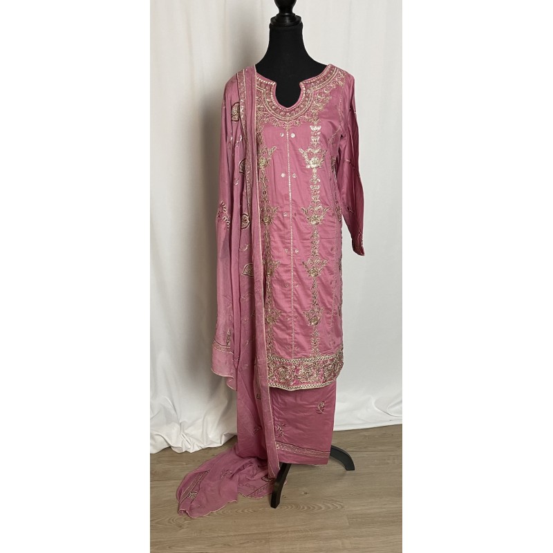 3pcs Salwar Kameez SIZE 42 (BC101A)